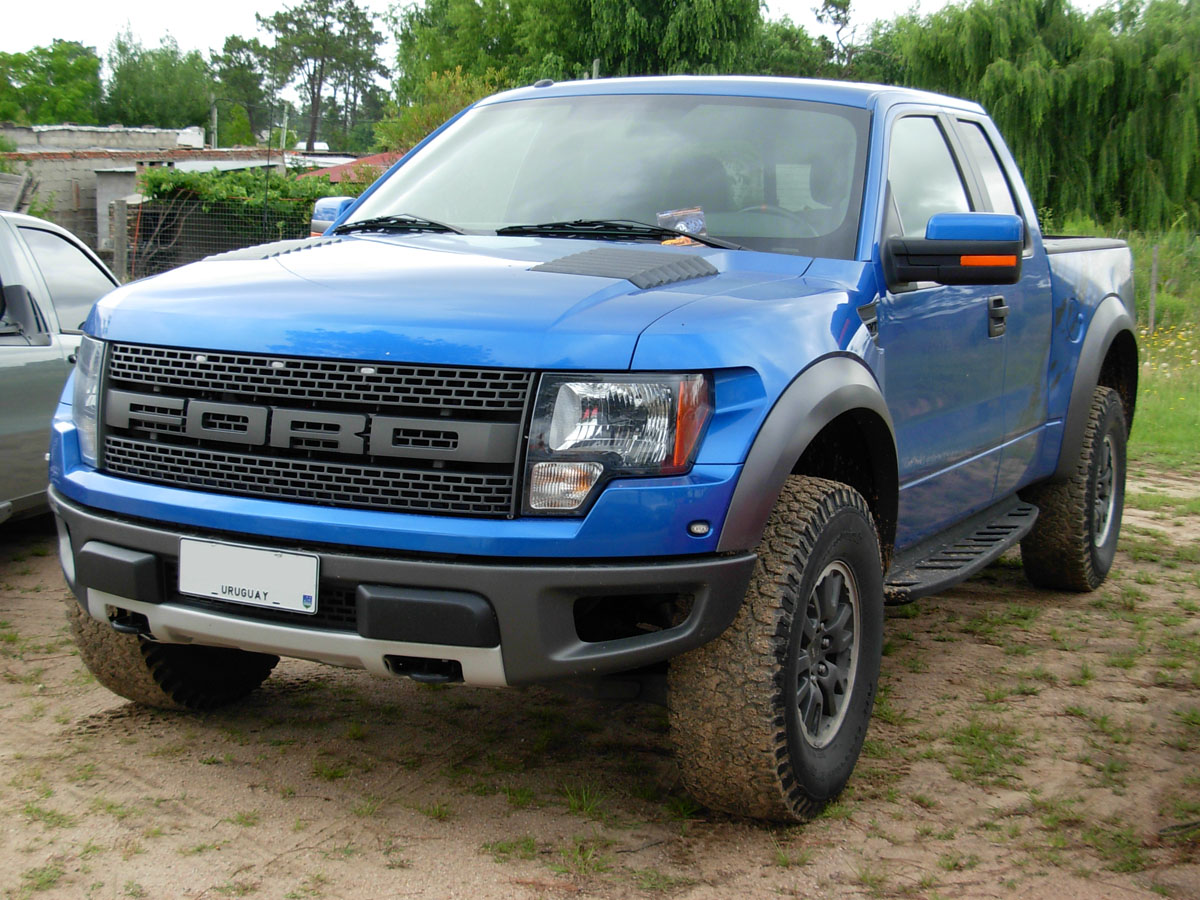 Ford: спад продаж легковых автомобилей привел к продвижению грузовиков
